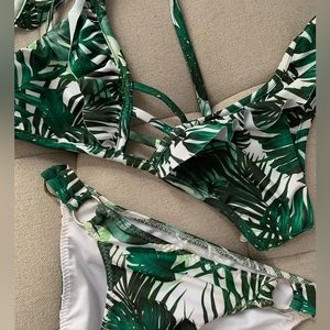 Palm Leaves Bikini ✨